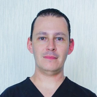 Dr Enrique Gomez - Prosthodontics Specialist